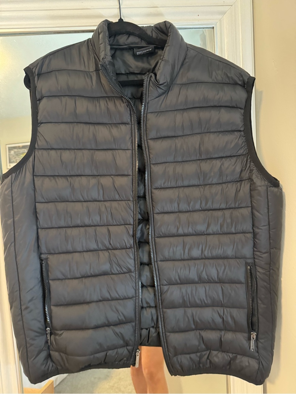 Alpine Swiss Men's Quilted Puffer Vest in Charcoal